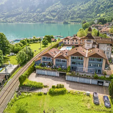 Appartamento Surfers Near Interlaken, At With Pool